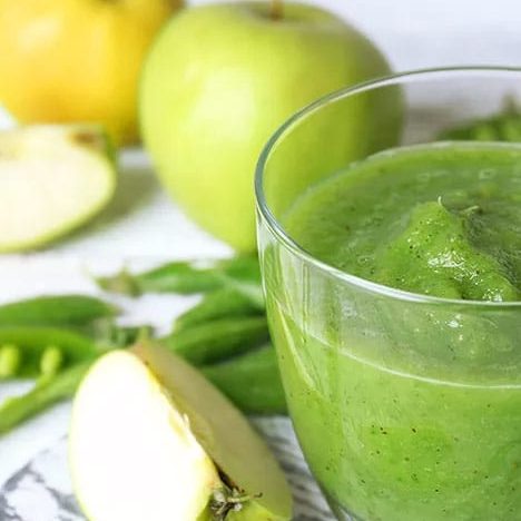 Sliced Green Apples and a Green smoothie